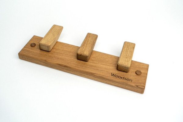 Вешалка Woodson D3, 3 крепления, дуб Вешалка Woodson D3, 3 крепления, дуб